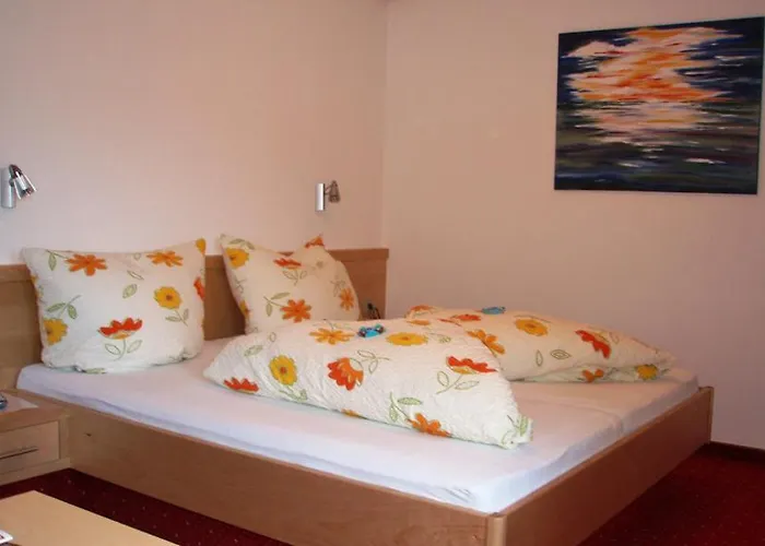 Gæstehus Gaestehaus Dorfbaeckerei Tux