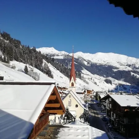 Gaestehaus Dorfbaeckerei Vendégház Tux