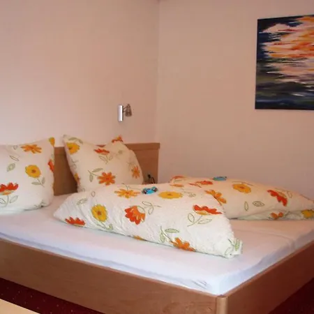 Vendégház Gaestehaus Dorfbaeckerei Tux