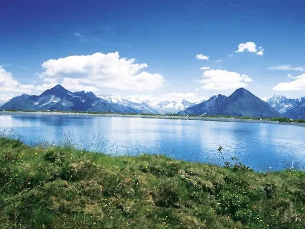 Gaestehaus Dorfbaeckerei Гостьовий будинок Тукс